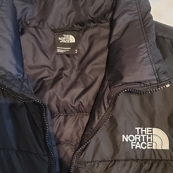 The North Face Black Puffer Jacket - Picture 3 of 4